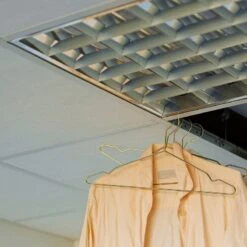 HAY Cintre Hang, 5 Pièces, Cuivre 7 HAY Cintre Hang, 5 Pièces, Cuivre -Hay Magasin 16NewHay HV