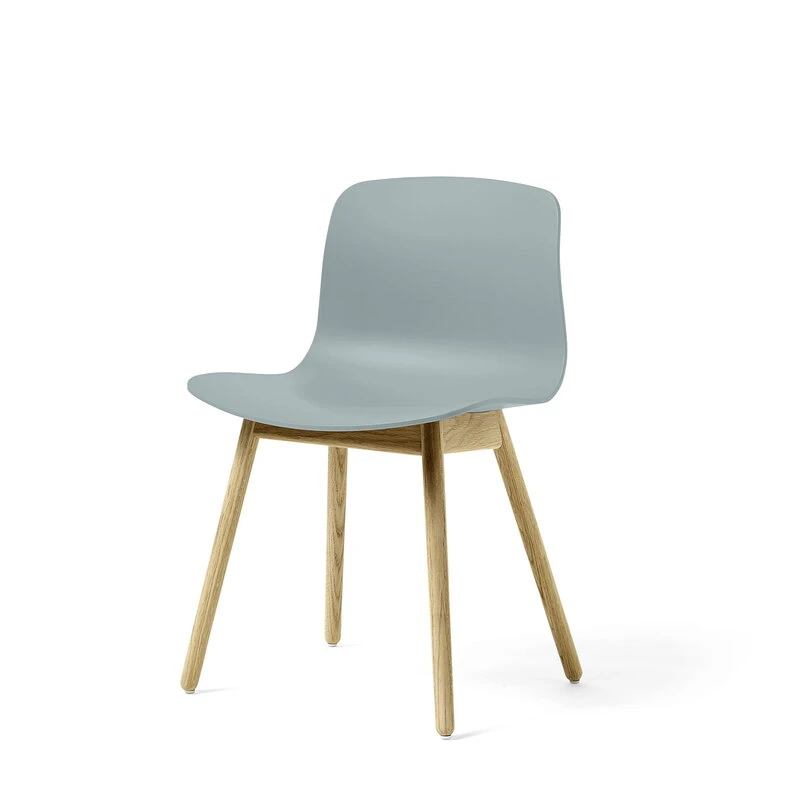 HAY About A Chair AAC12, Chêne Laqué - Dusty Blue 2 HAY About A Chair AAC12, Chêne Laqué - Dusty Blue – Image 2