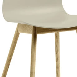HAY About A Chair AAC12, Chêne Laqué - Vert Pastel 7 HAY About A Chair AAC12, Chêne Laqué - Vert Pastel -Hay Magasin 255635 AAC 12 pastel green shell wb lacquer oak base 3