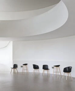 HAY About A Chair AAC22 Eco, Chêne Laqué - Noir 7 HAY About A Chair AAC22 Eco, Chêne Laqué - Noir -Hay Magasin AAC 12 Eco AAC 22 Eco AAS 32 Eco