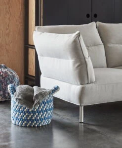 HAY Corbeille En Perles Avec Poignées, 40 cm, Blue Dash 8 HAY Corbeille En Perles Avec Poignées, 40 cm, Blue Dash -Hay Magasin Bead Basket With Handle blue dash Crinkle Plaid grey Pandarine 3 Seater w reclining armrest Mode Clavicle 009