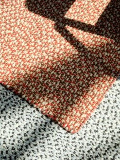 HAY Tapis Braided, Rouge 7 HAY Tapis Braided, Rouge -Hay Magasin Braided Rug grey red