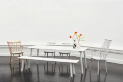 HAY Chaise J77, Gris Chaud -Hay Magasin CPH Deux 210 Table CPH Deux 215 Bench J110 J42 J77role 1