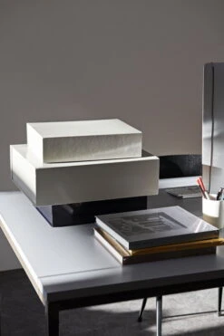 HAY Boîte De Rangement Colour, Modèle S, Gris 8 HAY Boîte De Rangement Colour, Modèle S, Gris -Hay Magasin Colour Storage S grey Colour Storage L grey