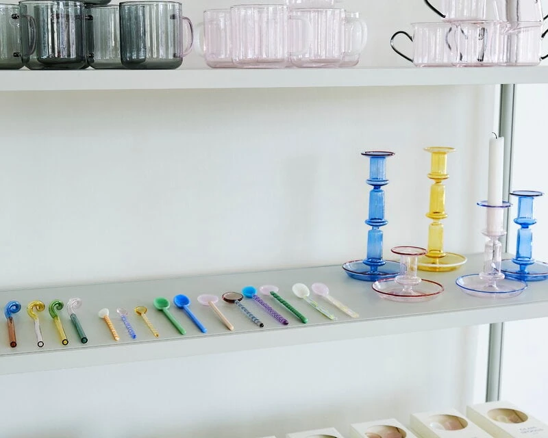 HAY Grand Bougeoir Flare, Jaune Avec Bord Blanc 4 HAY Grand Bougeoir Flare, Jaune Avec Bord Blanc – Image 4