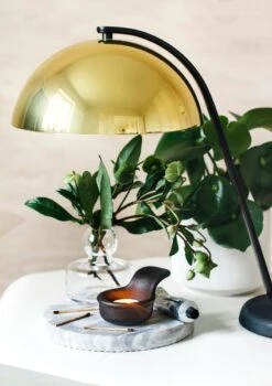 HAY Lampe De Table Cloche, Laiton -Hay Magasin Glo1 suvi kesalainen pysty