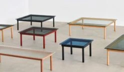 HAY Table Kofi 140 X 50 Cm, Noyer Laqué - Verre Strié -Hay Magasin Kofi family 01 3