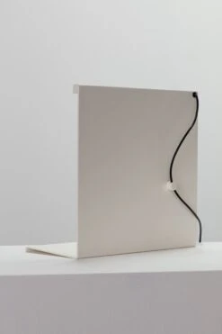 HAY Lampe De Table LBM, Blanc Crème 10 HAY Lampe De Table LBM, Blanc Crème -Hay Magasin LBM cream white detail 04