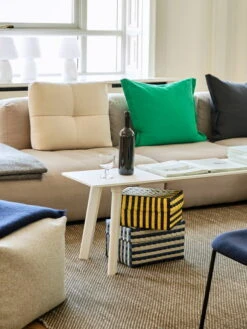 HAY Tapis Moiré Kelim, Cannelle 8 HAY Tapis Moiré Kelim, Cannelle -Hay Magasin Mags Soft 3 Seater comb 4 right Metaphore 027 beige stitching Moire Kelim cinnamon CPH Deux 215 Bench L140xW35xH45 pearl white laminate pearl white plywood 01