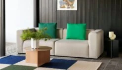 HAY Tapis Ethan Cook Flat Works, 170 x 240 cm, Peach Green Check 5 HAY Tapis Ethan Cook Flat Works, 170 x 240 cm, Peach Green Check -Hay Magasin Mags 25 Seater Comb 1 Fiord 322 Slit Table Wood Round XL wb lacquer oak Mags 9 Cushion Vidar 932