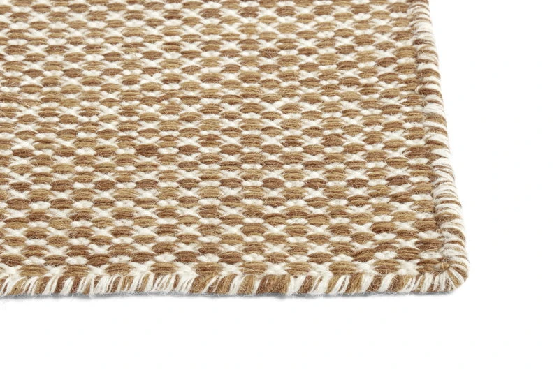 HAY Tapis Moiré Kelim, 140 X 200 cm, Jaune 2 HAY Tapis Moiré Kelim, 140 X 200 cm, Jaune – Image 2