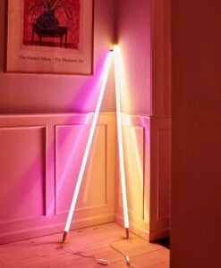 HAY Lampe LED Neon Tube Slim, 120 cm, Blanc Chaud -Hay Magasin Neon Tube LED pink warm white 1