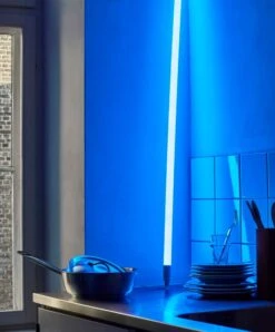 HAY Tube Neon LED, Ice Blue -Hay Magasin Neon Tube LED ice blue