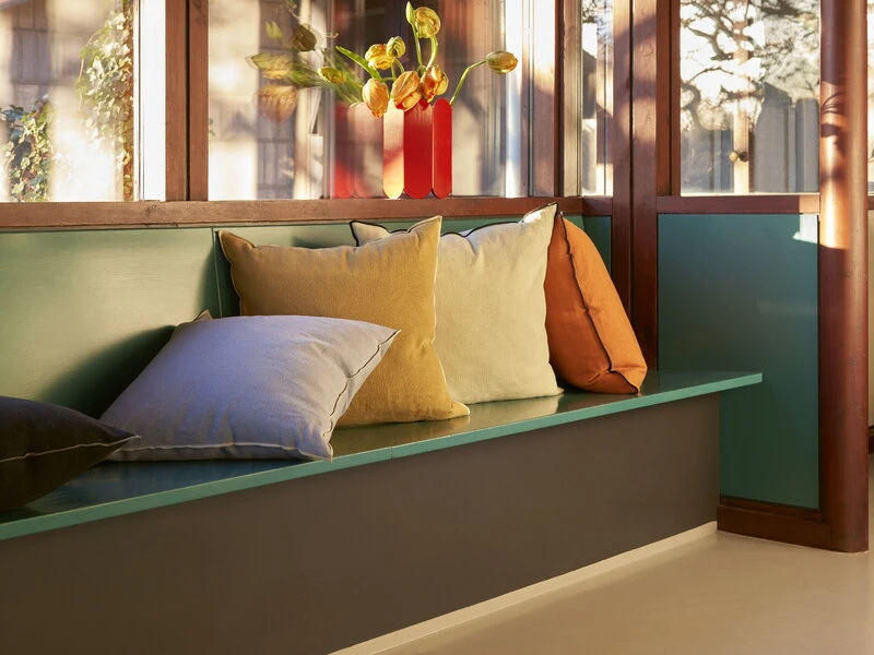 HAY Coussin Outline, 50 x 50 cm, Bleu 3 HAY Coussin Outline, 50 x 50 cm, Bleu – Image 3