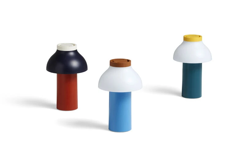 HAY Lampe De Table PC Portable, Bleu Ciel 2 HAY Lampe De Table PC Portable, Bleu Ciel – Image 2