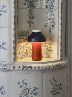 HAY Lampe De Table PC Portable, Dusty Red 9 HAY Lampe De Table PC Portable, Dusty Red -Hay Magasin PC Portable dusty red 02