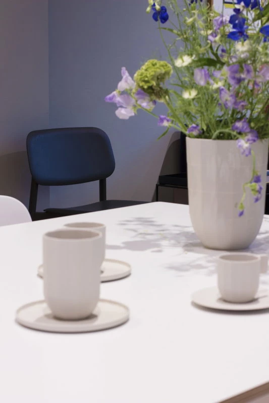 HAY Vase Paper Porcelain, L 6 HAY Vase Paper Porcelain, L – Image 6