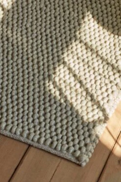 HAY Tapis Peas, Soft Grey 11 HAY Tapis Peas, Soft Grey -Hay Magasin Peas soft grey 01