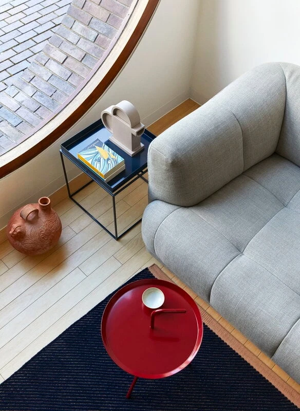 HAY Table Carrée Moyenne Tray, Bleu Foncé 3 HAY Table Carrée Moyenne Tray, Bleu Foncé – Image 3