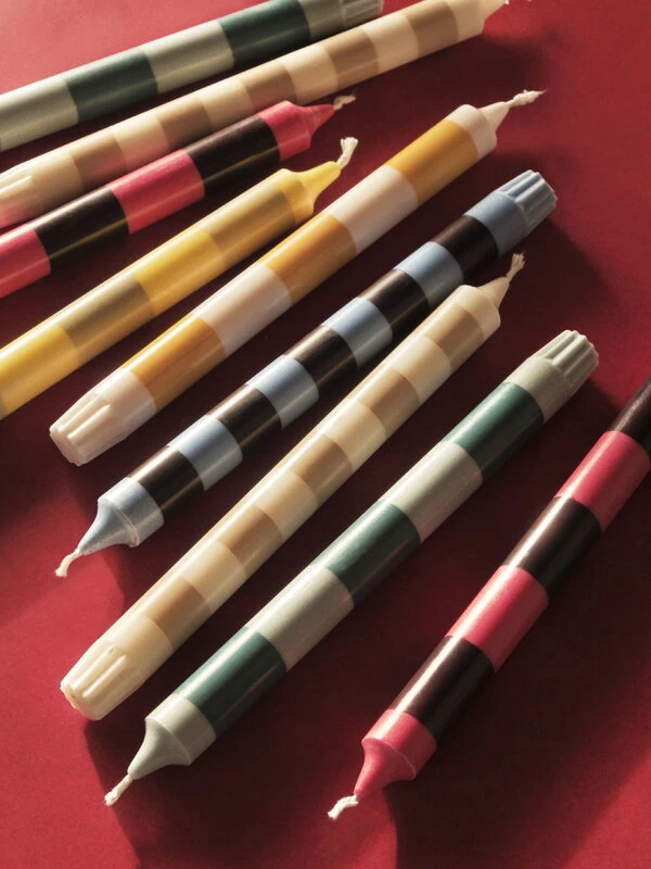 HAY Bougie Stripe, Rouge - Bordeaux 2 HAY Bougie Stripe, Rouge - Bordeaux – Image 2