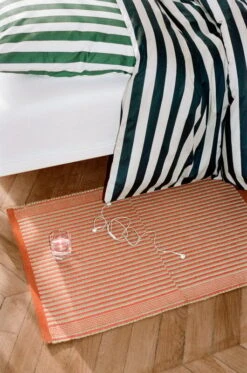 HAY Taie D’oreiller Été, Vert Foncé -Hay Magasin Tapis Mat red Ete Duvet Cover midnight blue and light grey Ete Pillow Case dark green