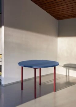 HAY Table Two-Colour, 105 Cm, Rouge Marron - Bleu -Hay Magasin Two Colour Booklet 25 1
