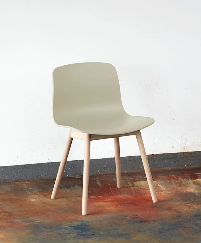 HAY About A Chair AAC12, Chêne Laqué - Vert Pastel 2 HAY About A Chair AAC12, Chêne Laqué - Vert Pastel – Image 2