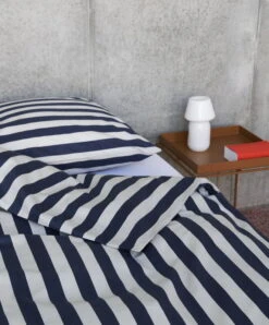 HAY Table Carrée Moyenne Tray, Caramel 10 HAY Table Carrée Moyenne Tray, Caramel -Hay Magasin t Pillow Case midnight blue and light grey te Duvet Cover midnight blue and light grey Apollo Portable Lamp